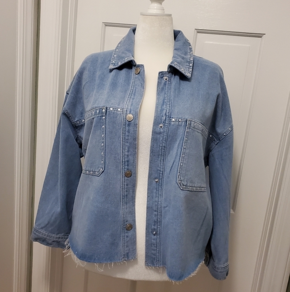 NWT Sincerely Jules Denim FRAYED Hemline Jacket W/silvertone Studs Size XL